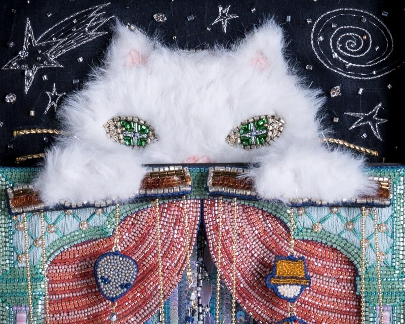 宇宙猫ニャーナスの見る夢の刺繍